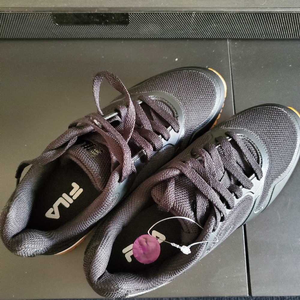 Shoes - Picture 2 of 6